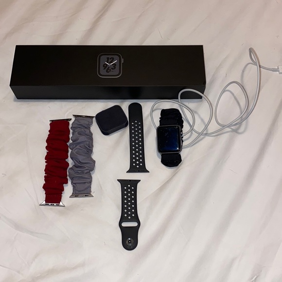 Other - Apple Watch ⌚️ Series 3